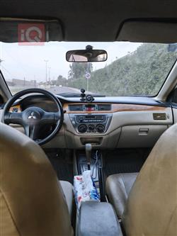 ميتسوبيشي لانسر